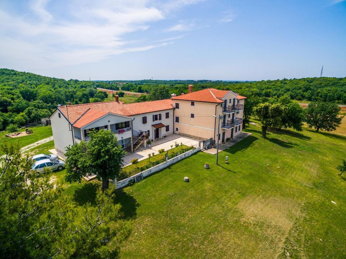 Lovely House Lindi In Poreč Exteriör bild